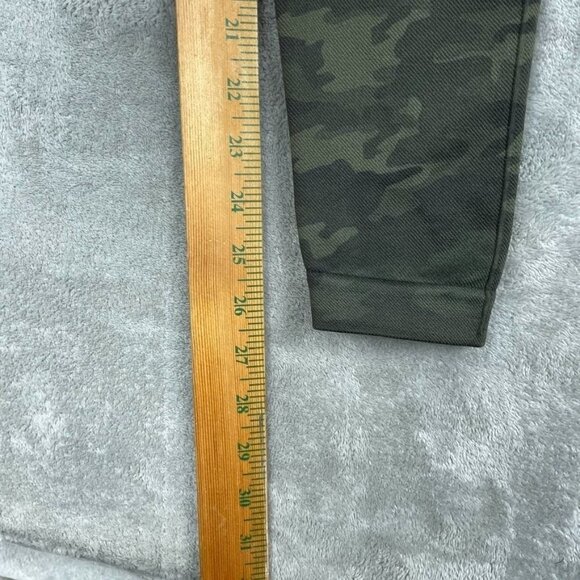 Spanx Camo Printed High-Waist Tummy Control Leggings Size L a1507 - Picture 3 of 9